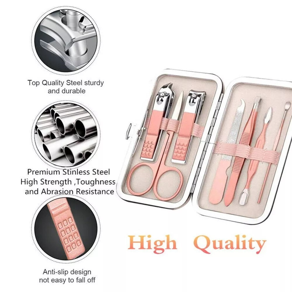 7-piece mini manicure set close-up view