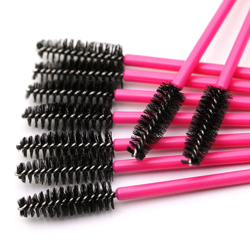 Disposable mascara wands spoolies for precise and hygienic lash grooming